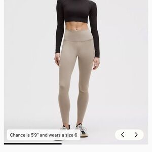 Wunder Train HR tight 28” Pockets Warm Ash Gray